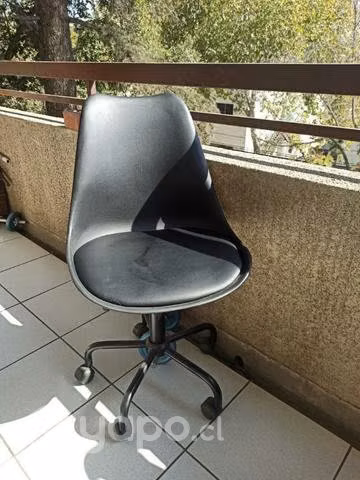 Silla de escritorio en buen estado