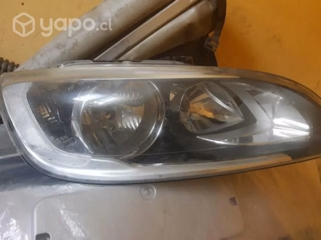 Optico derecho original Volvo s60 2021 halogeno