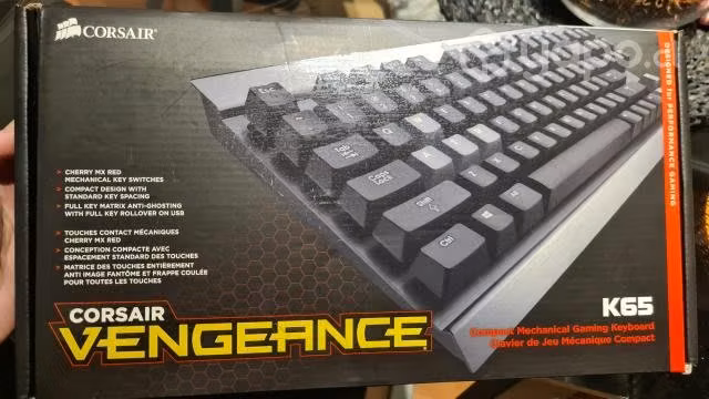Teclado Corsair Vengeance K65 nuevo