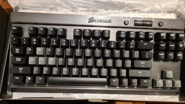 Teclado Corsair Vengeance K65 nuevo