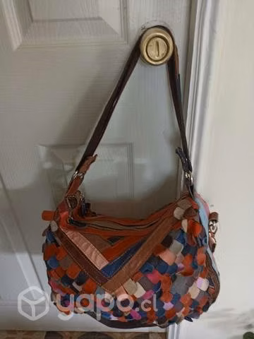 Bolso CUERO de colores. Marca todo piel
