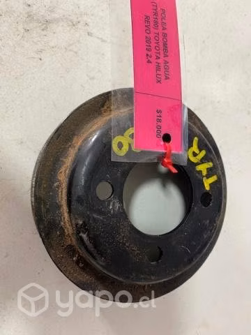 Polea bomba agua (TYR180) Toyota Hilux Revo 2.4 20