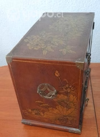 Antigua caja joyero chino