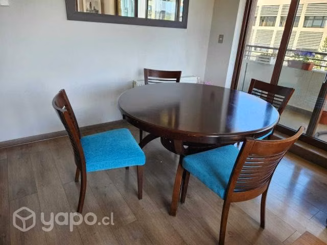 Sitiales y Mesa comedor