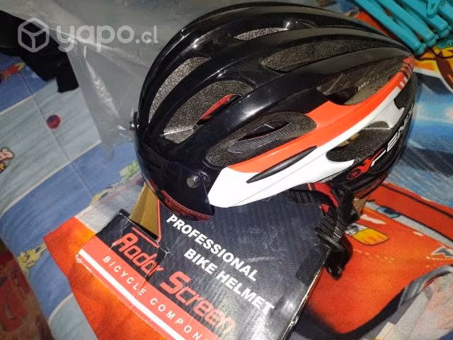 Casco con lentes incorporado