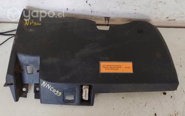 Tapa Inferior Izquierda Tablero (NNC099) Nissan NP