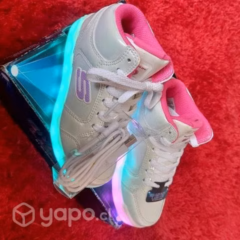 Lindas zapatillas originales