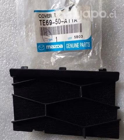 Tapa Rejilla Cubre Gancho Mazda CX-9 Original