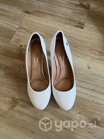 Zapatos tipo reina