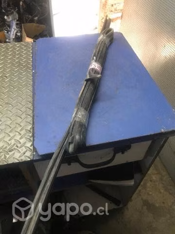 Goma vidrio puerta trasera derecha Toyota Hilux 20