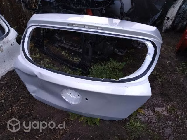 Portalon Hyundai Accent RB hachback