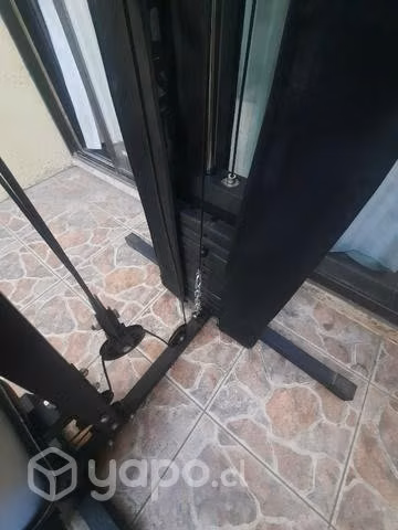 Maquina de ejercicios multiestacional
