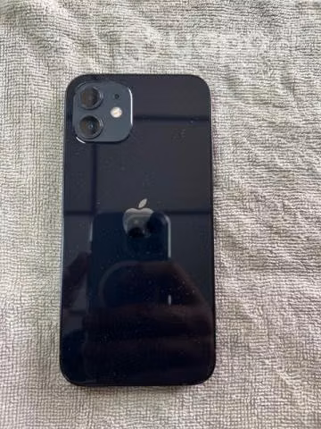iPhone 12,