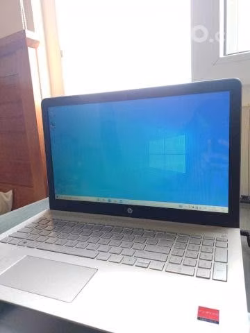 Laptop HP Pavilion 15-CD002LA