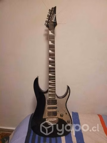 Guitarra IBANEZ poco uso