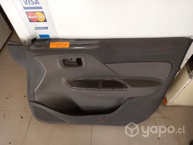 Tapiz puerta delantera derecha Mitsub L200 2019