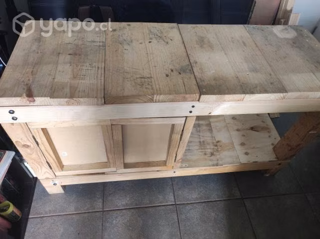 Meson de trabajo de madera, en buen estado