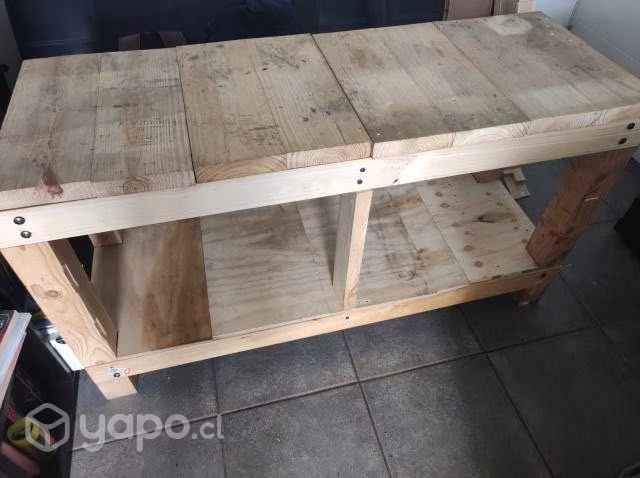 Meson de trabajo de madera, en buen estado
