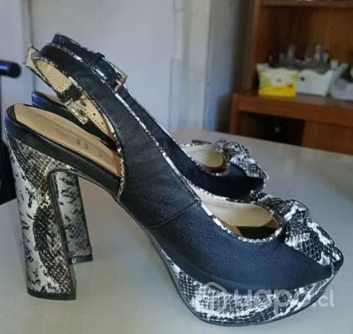 Zapatos HTL 38 usadas  línea 3