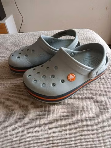 Sandalias Crocs J1