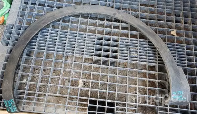 Moldura paso rueda delantera izquierda 3008 2017