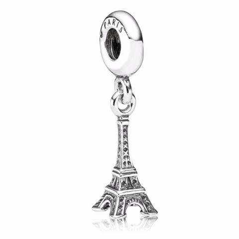 Pandora Usada con 9 charms
