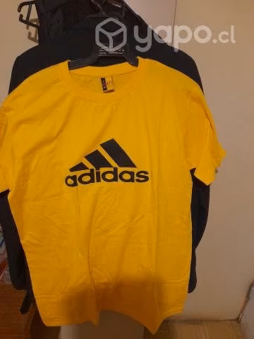 Poleras y polerones