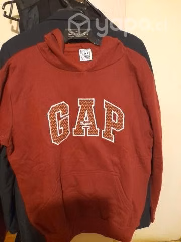 Poleras y polerones