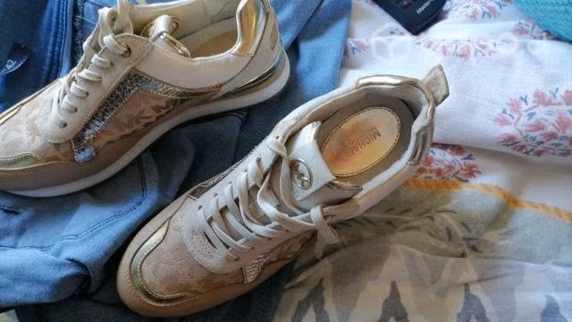 Zapatillas MK. Nuevas