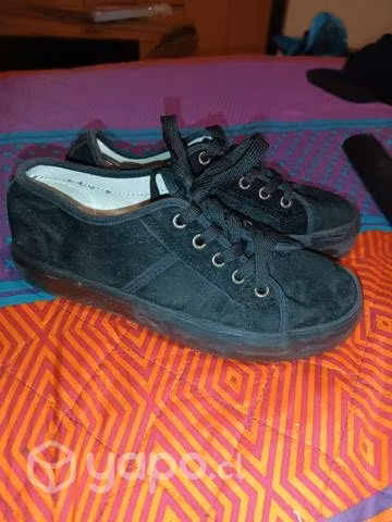 Zapatillas negras