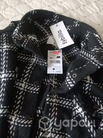 Chaqueta negra nueva