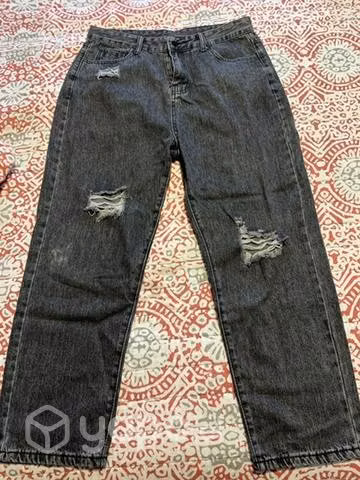 Pantalón negro