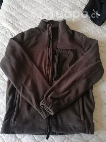 Ropa usada. Entrego en metro la moneda - Imagen 4