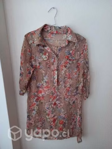 Blusas y polera casi regaladas - Imagen 5
