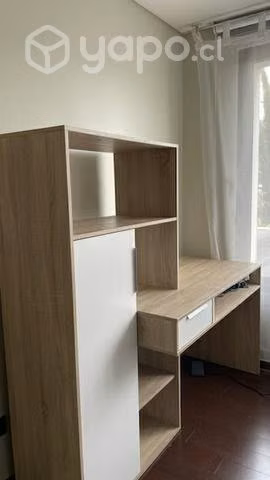 Escritorio con gran espacio de almacenamiento