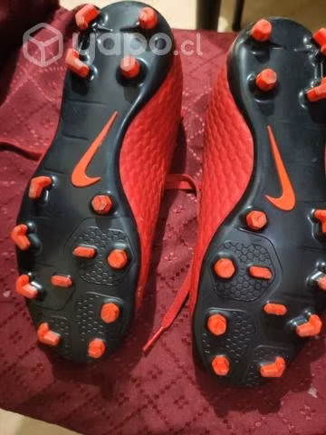 Zapatos de futbol Nike skin talla 38 24 cm