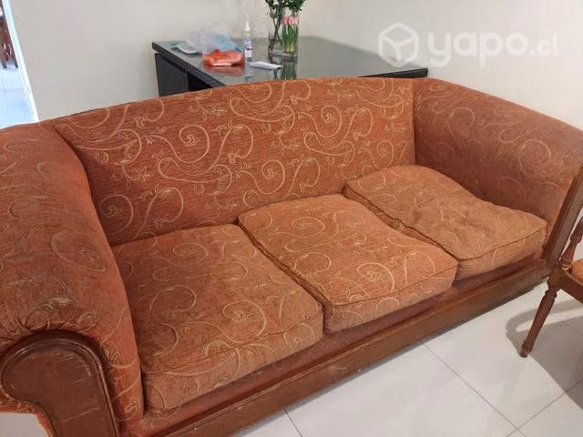 Sofá naranja estilo antiguo + 2 sitúales