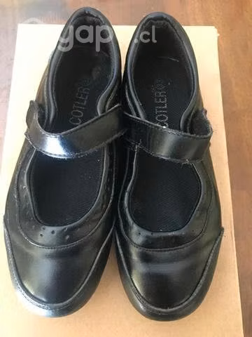 Zapato de colegio número 32 - Imagen 1