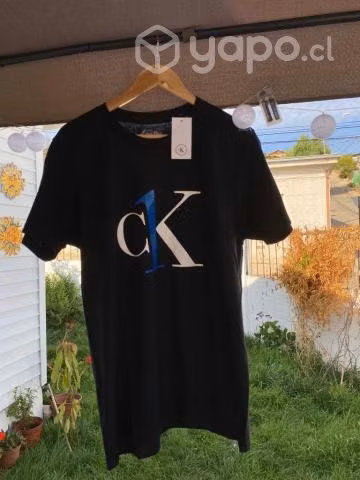 Poleras de MARCA NUEVAS