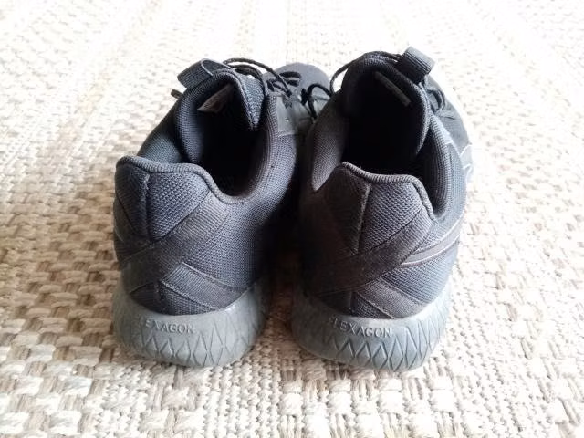 Zapatilla Reebok negra - Imagen 3