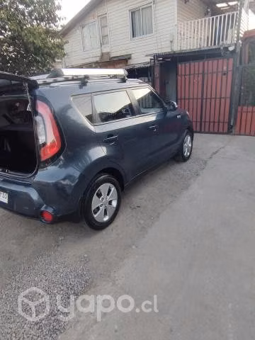 auto Kia saul