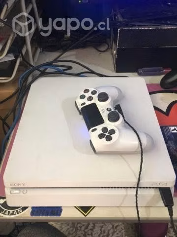 Play 4 como nuevo y con 3 juegos