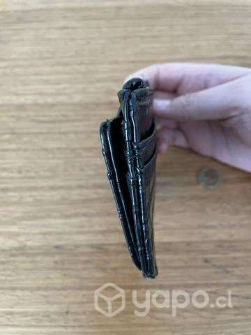 Billetera de mujer compacta. Detalle en el cierre - Imagen 2