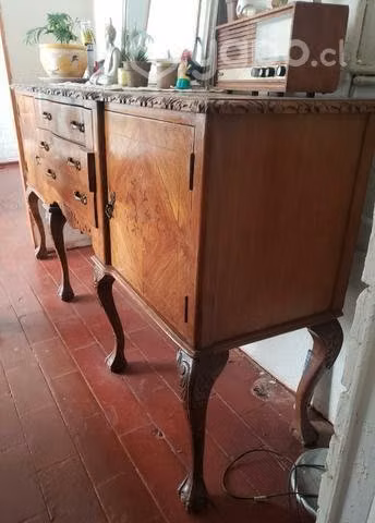 Comedor extensible + 10 sillas+ Aparador buffet