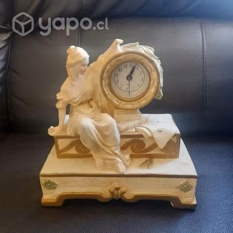 Reloj sobremesa dama antigua