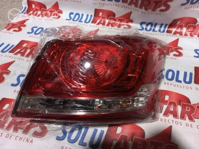 Great Wall M4 Farol Exterior derecho
