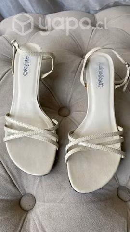 Sandalias