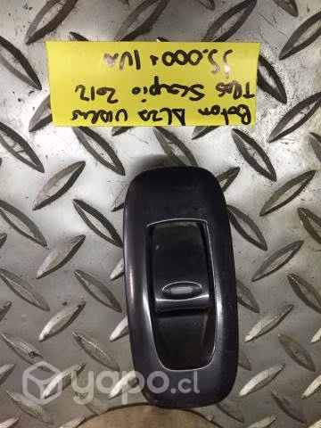 Boton alza vidrio trasero Mahindra pick up