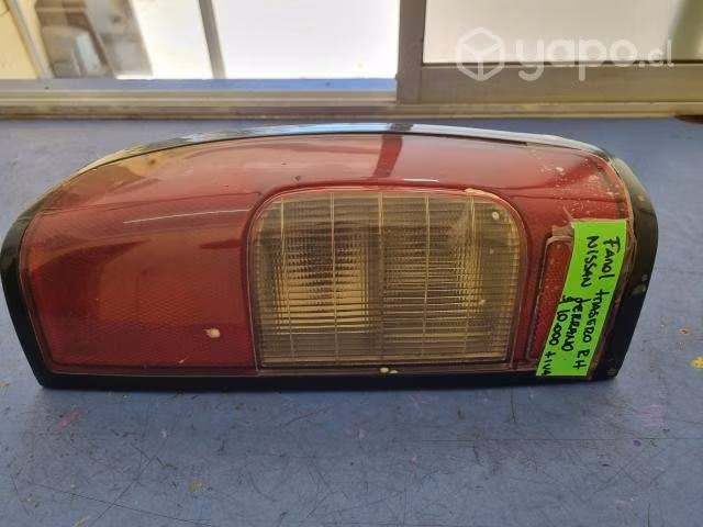 Farol Trasero Derecho Nissan Terrano