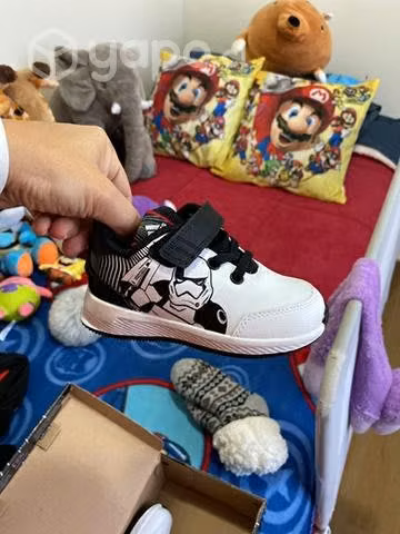 Zapatillas Adidas Star Wars talla 23